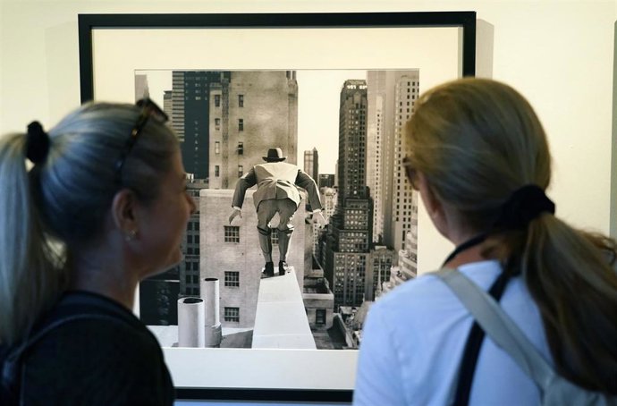 Inauguración de la exposición 'The End', dedicada al fotógrafo estadounidense Rodney Smith.