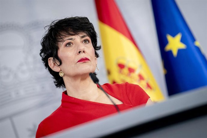 La ministra de Inclusión; Seguridad Social y Migraciones y portavoz del Gobierno, Elma Saiz, durante la rueda de prensa posterior al Consejo de Ministros, a 22 de septiembre de 2026, en Madrid (España).