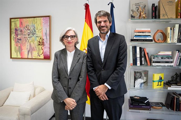 El Ministro De Cultura, Ernest Urtasun Y María Dolores Jiménez-Blanco