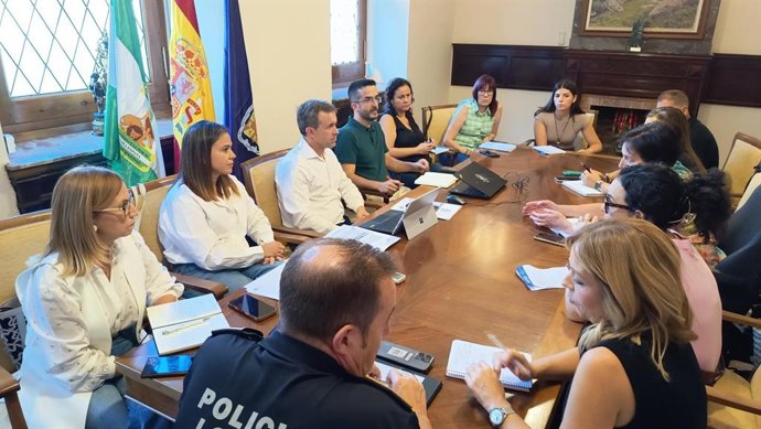 Reunión para ultuimar el dispositivo de atención a las personas temporeras