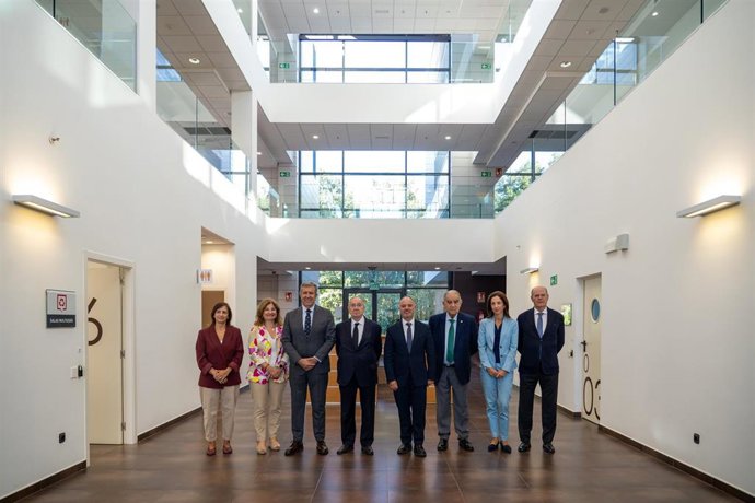 Visita de Bonet a proyectos financiados con fondos Feder.