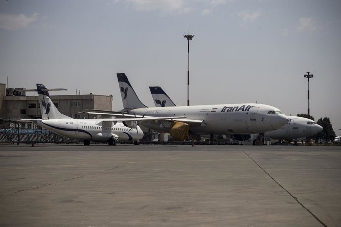 Archivo - July 24, 2019, Tehran, Tehran, Iran: This photo shows technicians and staff at a maintenance hangar of Iran Air (Homa) at Mehrabad International Airport in Tehran, Iran.