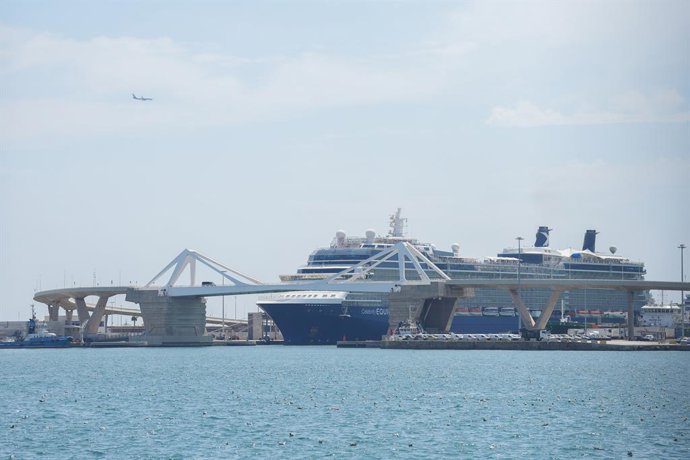 Archivo - Diversos creuers al Port de Barcelona