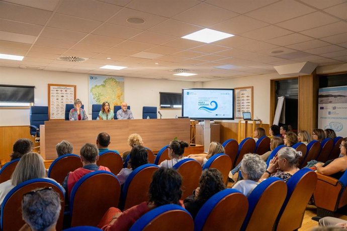 Archivo - La conselleira do Mar, Marta Villaverde,  en una jornada sobre 'Mujer y Mar'