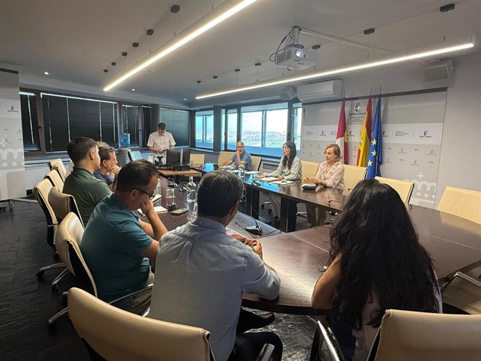 Encuentro con el sector del bovino en la Consejería de Agricultura.