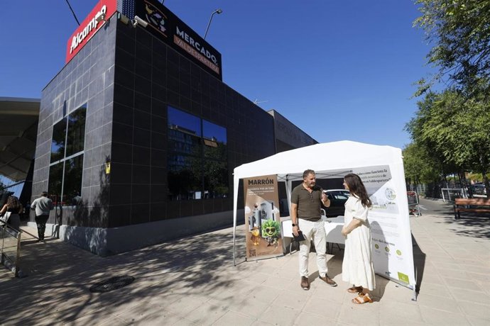 El Ayuntamiento de Zaragoza refuerza la campaña informativa de recogida neumática de residuos orgánicos en Valdespartera