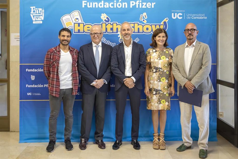 Los Consejeros De Educación, Formación Profesional Y Universidades, Sergio Silva, Y De Salud, César Pascual, Asisten A La Apertura Del Programa Educativo ‘Health Show’ De La Fundación Pfizer.