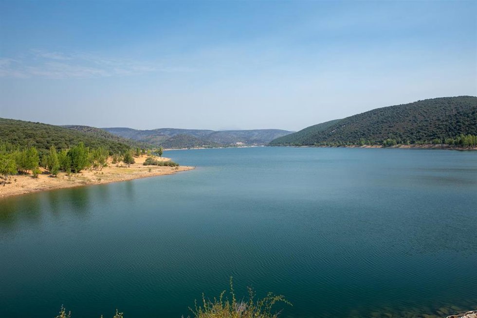 Archivo - Embalse de Beleña, a 23 de julio de 2026, en La Mierla, Guadalajara, Castilla-La Mancha (España). 