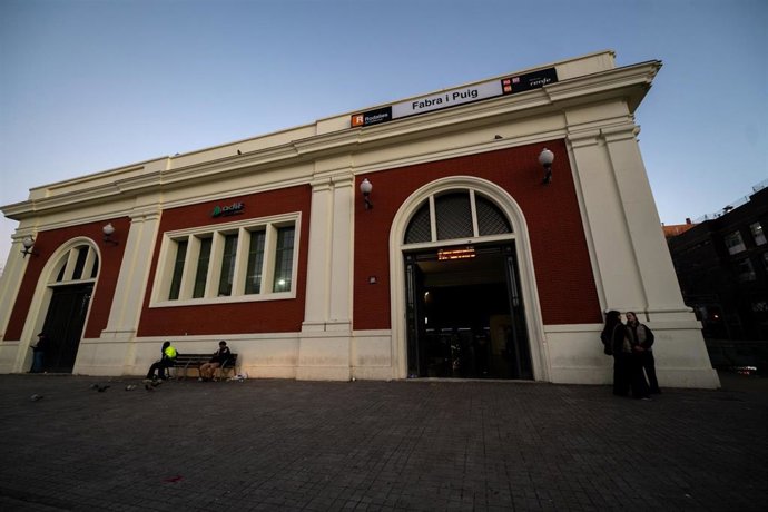 Archivo - Fachada de la Estación de Fabra i Puig, a 23 de enero de 2026, en Barcelona, Catalunya (España)