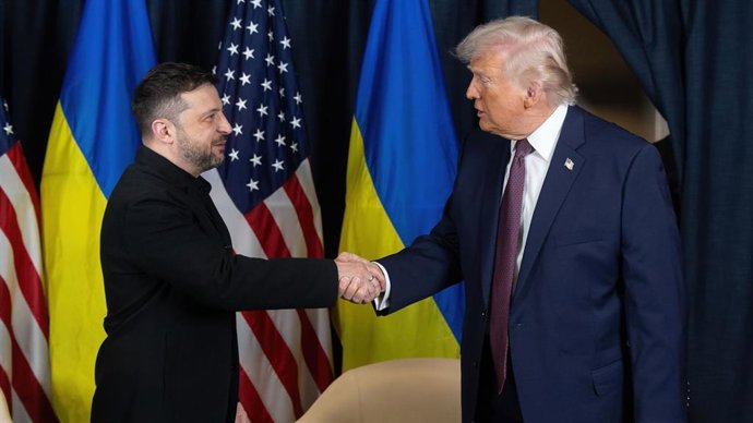Archivo - Volodimir Zelenski y Donald Trump