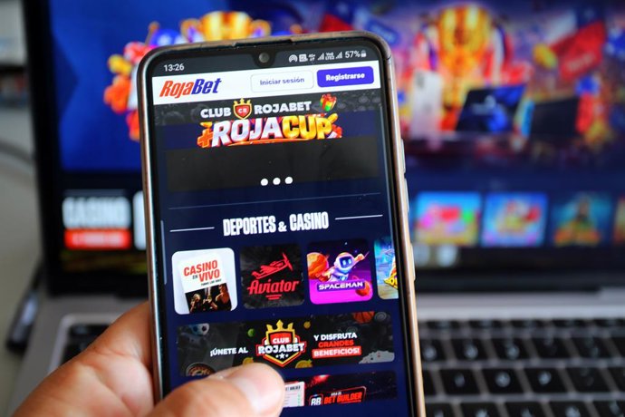 Santiago, 21 de septiembre 2026. Imagenes referenciales de casinos y apuestas online, luego de que el Gobierno ordenara bloquear 37 nuevos sitios de apuestas online. Jonnathan Oyarzun/Aton Chile