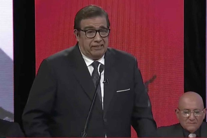 Perú.- Debate ERM 2026: Carlos Gallardo plantea instalar 14 mil semáforos inteligentes