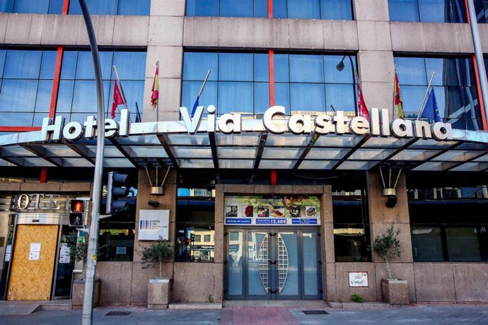 Archivo - Fachada del Hotel Vía Castellana