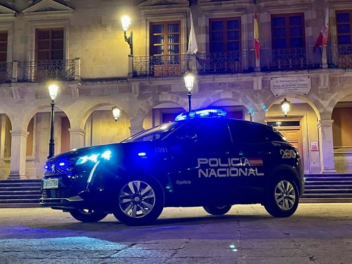 Coche patrulla de la Policía Nacional