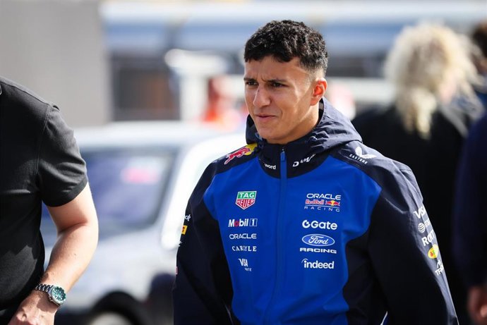 Archivo - El piloto francés de F1 Isack Hadjar (Red Bull), en el GP de Países Bajos 2026.