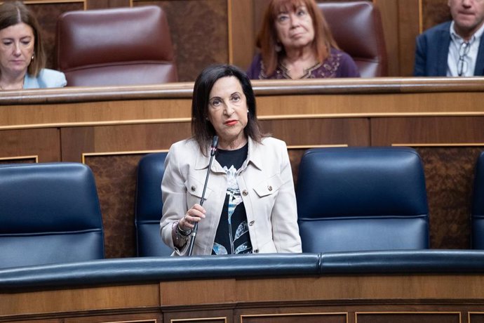 La ministra de Defensa, Margarita Robles, durante una sesión de control al Gobierno, en el Congreso de los Diputados, a 23 de septiembre de 2026, en Madrid (España). 