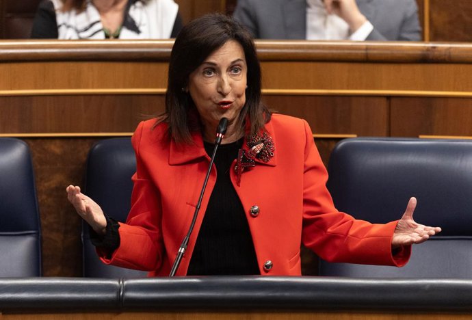 Archivo - La ministra de Defensa, Margarita Robles