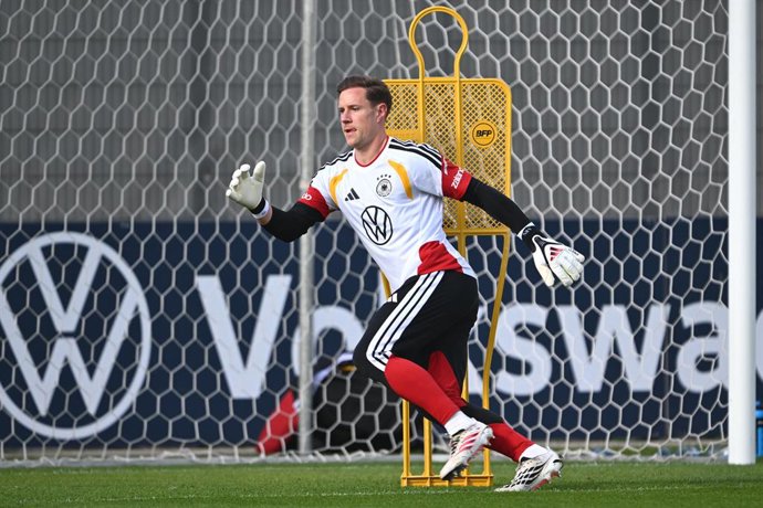 22 September 2026, Bavaria, Herzogenaurach: German goalkeeper Marc-Andre ter Stegen in action during the team's training session ahead of the UEFA Nations League soccer match against Netherlands. Photo: Federico Gambarini/dpa