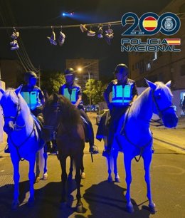 Agentes de la Policía Nacional en un dispositivo en la zona Norte de Granada.