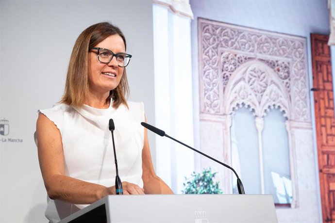 La consejera Portavoz del Gobierno regional, Esther Padilla, comparece en rueda de prensa, en el Palacio de Fuensalida, para dar cuenta de los asuntos tratados en el Consejo de Gobierno.
