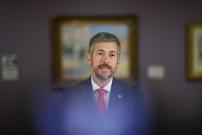 Archivo - El consejero de Presidencia, Justicia y Administración Local, Miguel Ángel García, tras la reunión del Consejo de Gobierno, en el Ayuntamiento de Colmenar de Oreja, Madrid (España). Ayuso ha presidido el Consejo de Gobierno de la Comunidad de Ma
