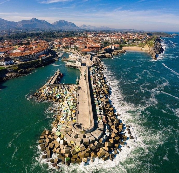 Movilidad elevará hasta 6,5 millones la inversión en el nuevo muelle de espera del puerto de Llanes