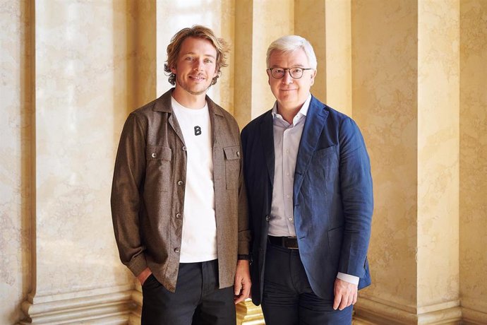 El cofundador y co-CEO de Bitpanda, Christian Trummer, y el consejero delegado de RBI, Michael Höllerer.