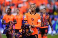 Van Dijk: "Xavi me dijo que soy Virgil van Dijk y eso fue suficiente para seguir en la selección"