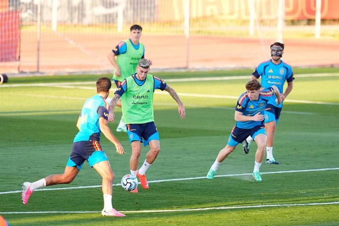 Roberto Fernandez during the training session of Spain Team ahead of the UEFA Nations League 2026/27 matches against England, Croatia and Czech Republic at Ciudad del Futbol on September 22, 2026, in Las Rozas, Madrid, Spain.