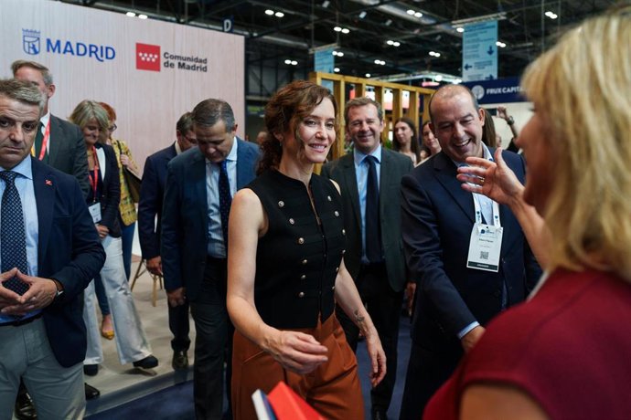 La presidenta de la Comunidad de Madrid, Isabel Díaz Ayuso, durante la inauguración de The District 2026, a 22 de septiembre de 2026, en Madrid (España). The District celebra su quinta edición consolidándose como el mayor encuentro internacional de invers