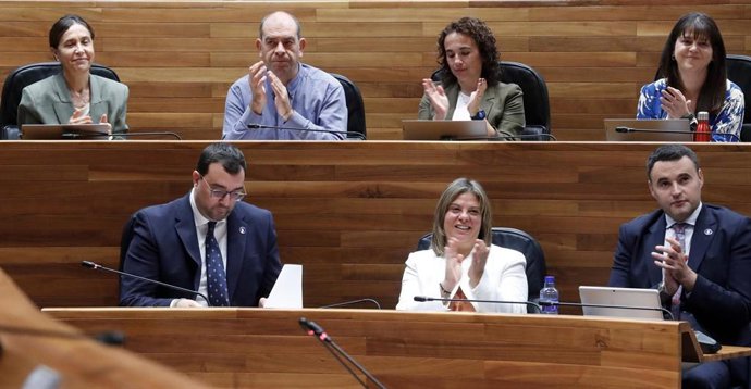 El presidente del Principado, Adrián Barbón, durante la segunda sesión del Debate de Orientación Política en la Junta General.
