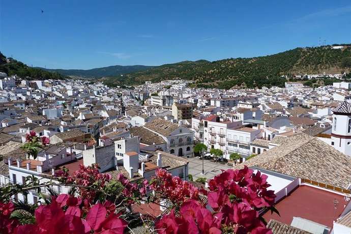 Archivo - Vista panorámica de Ubrique.