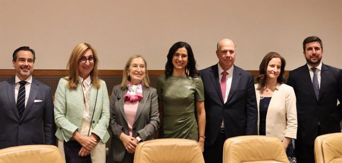 (De izq. a dcha.): Robert da Silva Ashley, Núria Vilanova, Ana Pastor Julián, Michelle Muschett , Carlos Vargas, Bettina Woll y Enrique Riquelme en el acto CEAPI con PNUD en la sede de la ONU