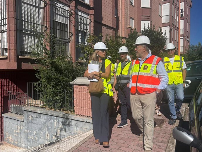 El alcalde de Cuenca, Darío Dolz, visita la obra en Fuente.