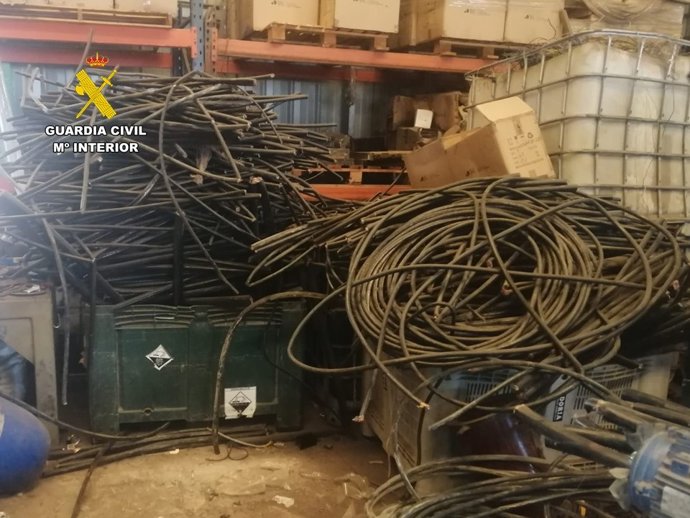 Cable de telefonia presumptament robat