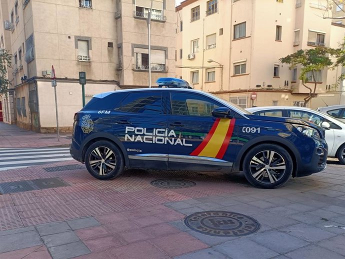 Un vehículo de Policía Nacional.