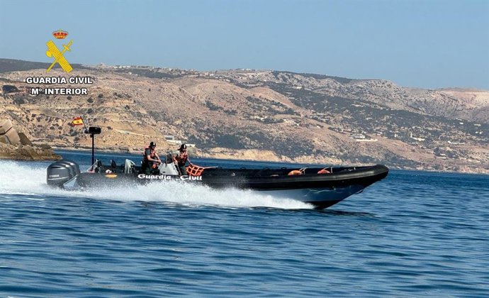 La vigilancia costera se ha multiplicado este miércoles para evitar cualquier entrada a nado desde Marruecos a Melilla