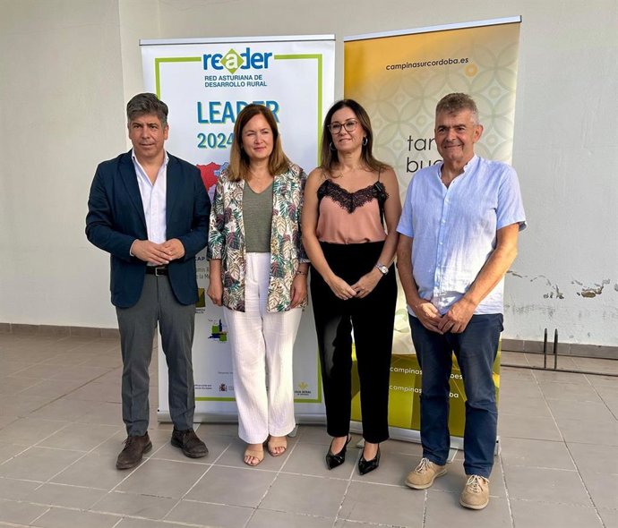 (Desde Izda.) Rafael Llamas, Begoña López, Raquel López Y Belarmino Fernández, Durante Su Encuentro En Montilla.