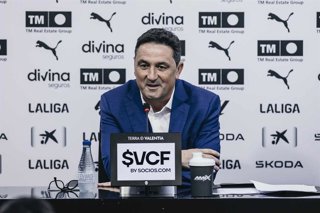 El director deportivo del Valencia CF, Braulio Vázquez, en su presentación de su nuevo cargo.