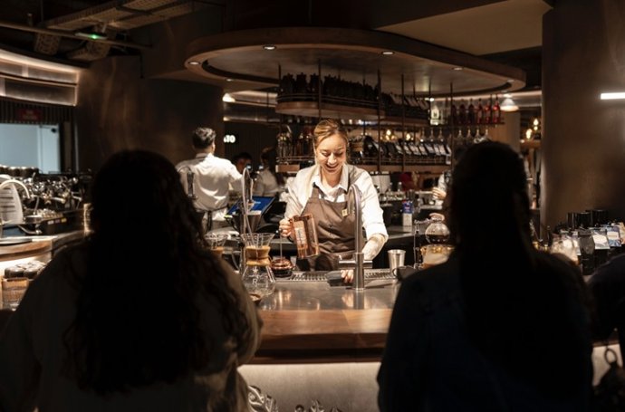 Archivo - Starbucks regalara café espresso y ofrecerá talleres gratuitos en España por el Día Internacional del Café