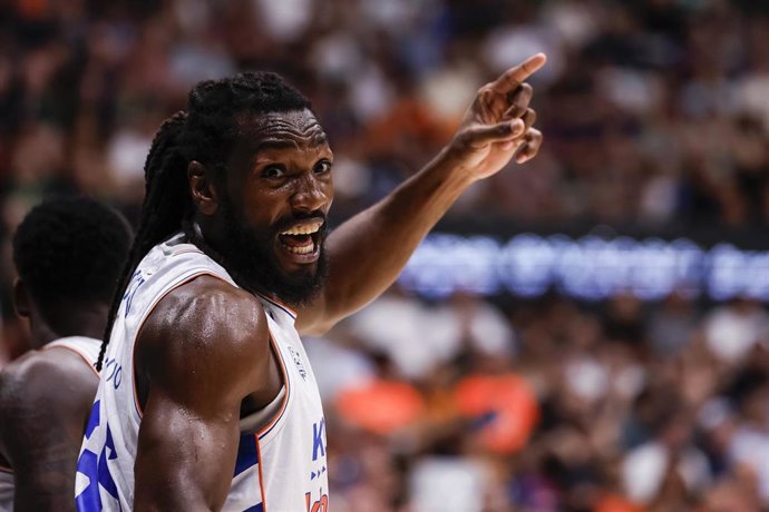 Kenneth Faried del Kosner Baskonia en la Supercopa Endesa 2026 de Badalona