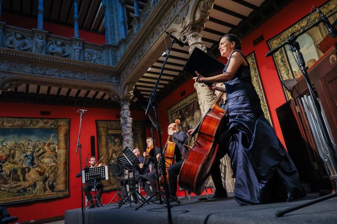 Concierto por el 250 aniversario de "la Económica" en Fundación Ibercaja Patio de la Infanta.