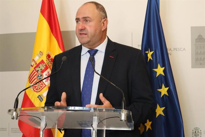 El consejero de Agricultura, Ganadería y Desarrollo Rural de Castilla-La Mancha, Julián Martínez Lizán.