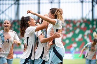 September 13, 2026, Sosnowiec, Silesian Voivodeship, Poland: COMENDADOR PAU of Spain celebrates his  second goal with his team during the FIFA U20 Womens World Cup match between China versus Spain at ArcelorMittal Park
