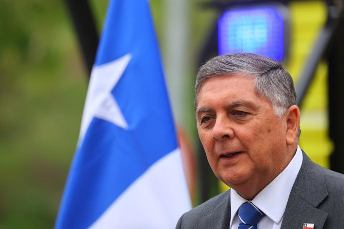Santiago, 23 de septiembre de 2026. Autoridades presentan el Programa de Empleo para Fortalecer la Prevencion y Mitigacion de los Incendios Forestales, el cual habilitara 10 mil cupos, distribuidos entre las regiones de Atacama y Los Lagos, entre los