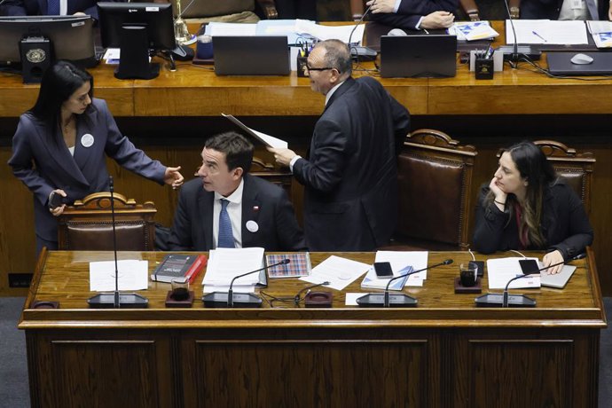 Valparaiso, 23 de septiembre 2026  La senadora Paulina Nunez, el ministro de Justicia Fernando Rabat, el ministro Segpres, Jose Garcia y la subsecretaria Segpres, Constanza Castillo, en la Sesion del Senado    Sebastian Cisternas/Aton Chile