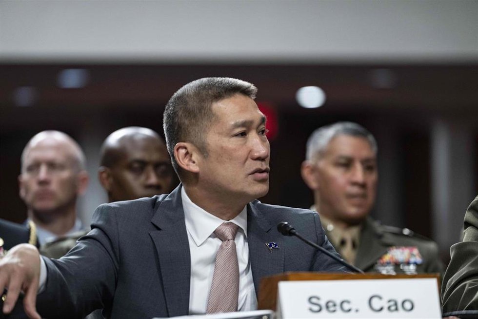 Archivo - El secretario interino de la Marina de los Estados Unidos, Hung Cao, presta testimonio ante el Comité de Servicios Armados del Senado