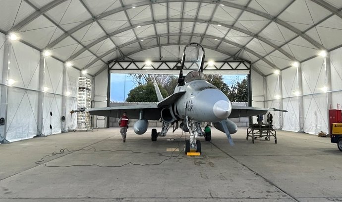 Un F18 en Base Mihail Kogalniceanu