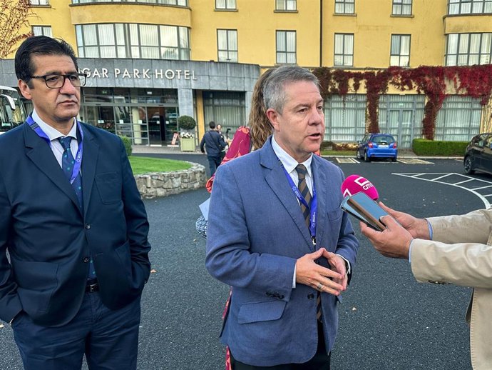 El presidente de C-LM, Emiliano García-Page, en la 242ª reunión fuera de la sede de la Mesa del Comité de las Regiones celebrada en Mullingar (Dublín-Irlanda).
