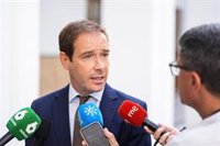 Vox insiste en "recortar en gastos superfluos y grasa" de la Junta, con reducción "del 50% de subvenciones" a sindicatos